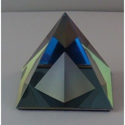 Glas Pyramide 40 mm in Pyramide Bleifrei-Kristallglas