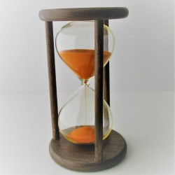 Sanduhr 10 min. 15 cm Orange, im Holzgestell Nusbaum dunkel rund