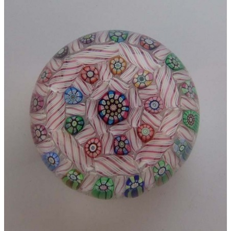 Glas Paperweight  Perthshire  GB