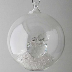Glaskugel mit Kristall 7.5cm Apfel klar  mit losen Kristallen in der Kugel, zum haengen und stellen