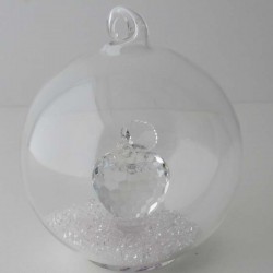 Glaskugel mit Kristall 7.5cm Apfel klar  mit losen Kristallen in der Kugel, zum haengen und stellen