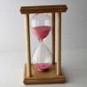 Sanduhr 20 Min.14 cm Rosa, im Buche-Holzgestell viereckig mit fier Saeulen