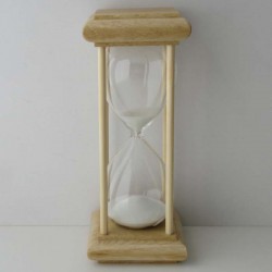 Sanduhr 5 Min. 16cm Glas im Esche-Kiefer Gestell 16 cm