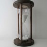 Sanduhr 50 min. 28 cm Weiss, im Holzgestell Buche dunkel rund Sanduhr 50 min. 28 cm Weiss, im Holzgestell Buche dunkel rund