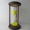 Sanduhr 60 min. 28 cm hoch im Holzgestell Buche dunkel rund