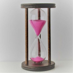 Sanduhr 2 Min. 9cm Rosa, Glas in Holzgestell Buche Natur - dunkel gebeizt-Mahagoni rot,