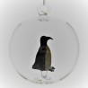 Glaskugel 80 mm Pinguin innen Mundgeblasen zum hängen