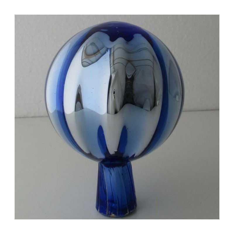 Glas Rosenkugel  9 cm  Hellblau mit optischen Streifen