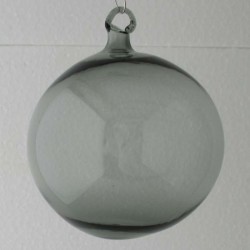 Glaskugel uni 90 mm aus Rauchglas  zum hängen Mund geblasen