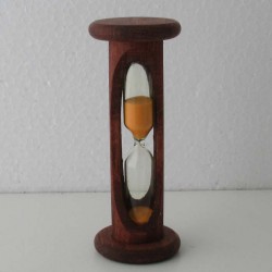 Sanduhr 3 Min. 105 mm zylindrisch Glas in Holzgestell Buche rötlich gebeizt
