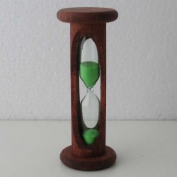 Sanduhr 5 min 10.5 cm Grün, im Buchenholz rötlich gebeizt