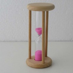 Sanduhr 2 Min. 9cm Rosa, zylindrisch Glas in Holzgestell Buche Natur,
