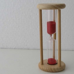 Sanduhr 10 Min. 9cm Rot, zylindrisch Glas in Holzgestell Buche