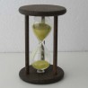 Sanduhr 10 Min. 9cm Glas in Holzgestell Buche dunkel gebeizt Sanduhr 10 Min. 9cm Glas in Holzgestell Buche dunkel gebeizt