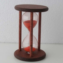 Sanduhr 10 Min. 9cm Glas in Holzgestell Buche rötlich gebeizt