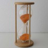 Sanduhr 10 min 12cm im Buchenholz Gestell Natur Sanduhr 10 min 12cm im Buchenholz Gestell Natur
