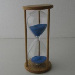 Sanduhr 2 Min. 13 cm Hellblau, IM HOLZGESTELL BUCHE