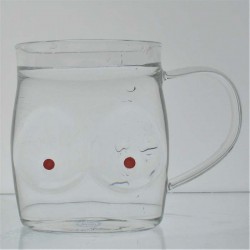 Glas -500ml 11cm Kreative Körper Form Glas Tasse Sexy Dame Form Brust für Junggesellenparty