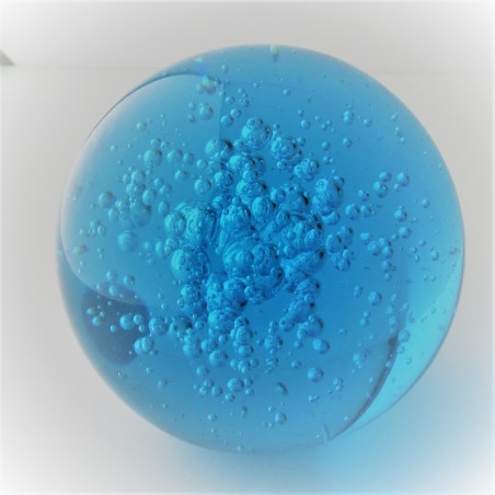 Kristallglaskugel 80mm Aquamarin mit Luftblasen