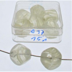 Glasperle 15x15mm 6 in Box