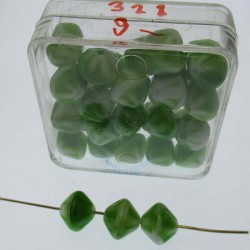 Glasperlen 9x9mm in Box