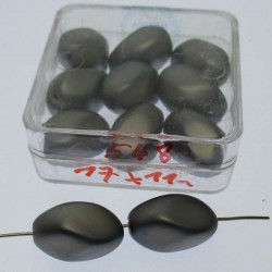 Glasperlen 17x10mm 9 in Box
