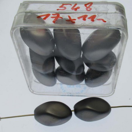 Glasperlen 17x10mm 9 in Box