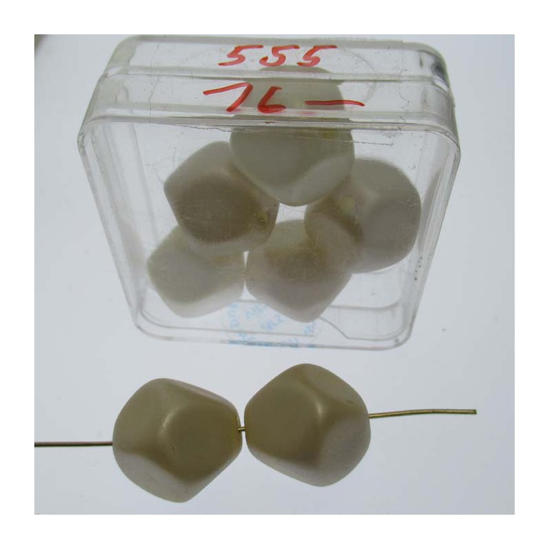 Glasperlen 16x16mm 5 in Box