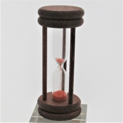 Sanduhr 3 Min. 96mm Rot, zylindrisch Glas in Holzgestell Buche gebeizt Mahagoni
