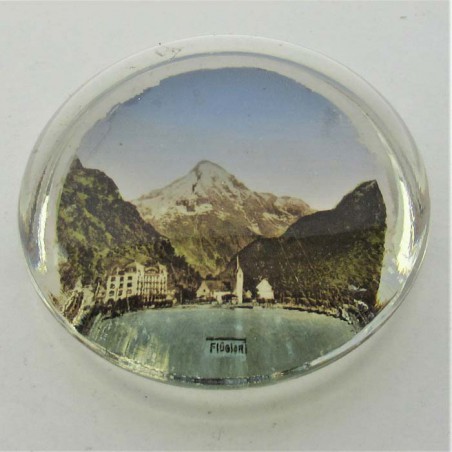 Glas Briefbeschwerer 5.4cm Flüelen  CH