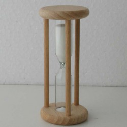 Sanduhr 7 Min. 9cm Weiss, zylindrisch Glas in Holzgestell Buche