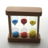 Sanduhr 1- 3 - 5 min. 9 cm Bunt, zylindrisch Sanduhr im Buchenholz Gestell