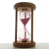 Sanduhr 10min 17cm rosa im Holz Gestell mit 3 runden Stützen Sanduhr 10min 17cm rosa im Holz Gestell mit 3 runden Stützen