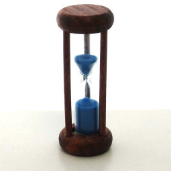 mini Sanduhr 2 Min. 6.4cm zylindrisch Glas in Holzgestell Buche rötlich gebeizt