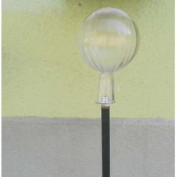 Glas Rosenkugel  9 cm  Hellblau mit optischen Streifen