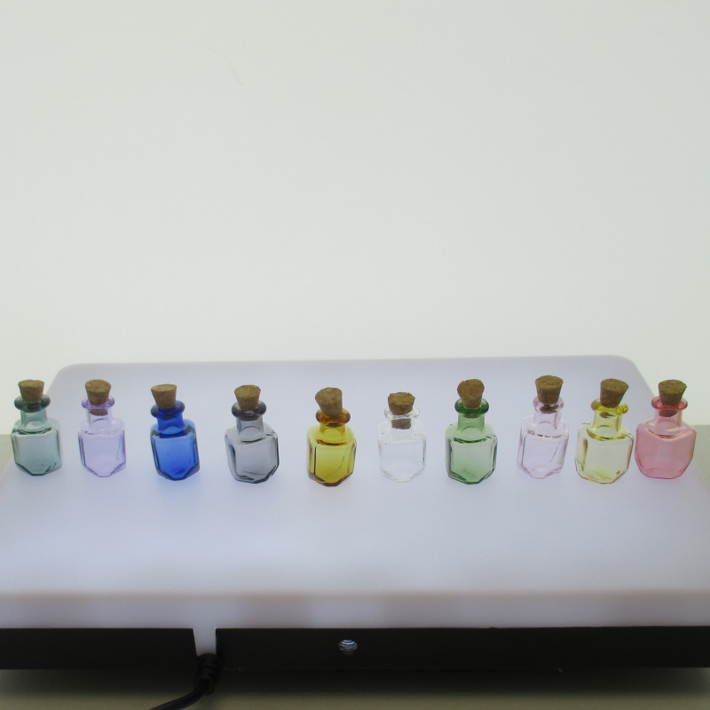 Glasfläschchen 25x15mm mini mit Korken verschiedene Farben