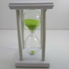 Sanduhr 15 Min 14 cm Holzgestell  weiss viereckig mit 4 Saeulen