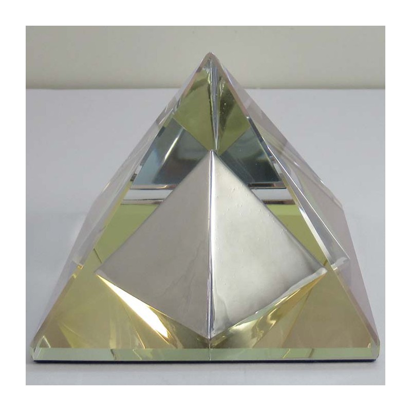 Glas Pyramide in Pyramide 80 mm BB-klar